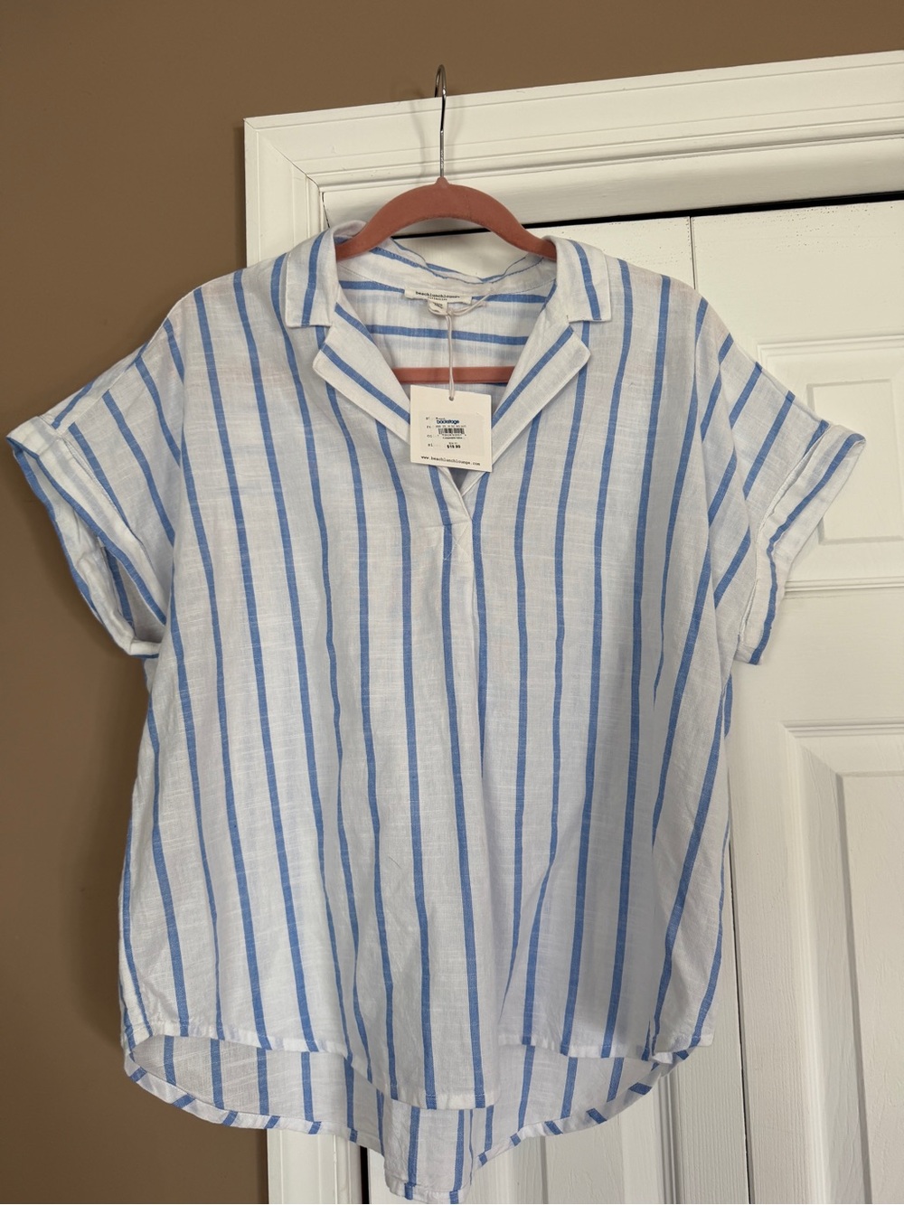 beachlunchlounge White and Light Blue Striped Short-Sleeve Button-Front Top